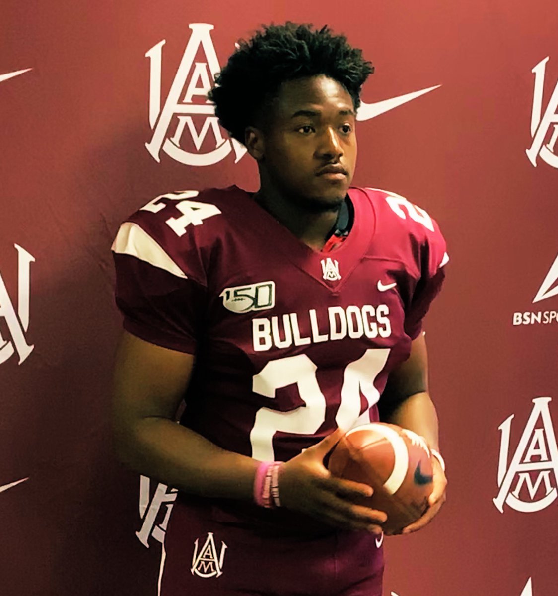 jaden36B's tweet photo. I am truly blessed to say I am committed to Alabama A&amp;M University 🙏🏾 I want to thank the coaches for giving me another opportunity #Gobulldugs🐶 @AamufbR  @PORTCITYPROSPEC @terrancegood34 https://t.co/Rlebmm9hsO