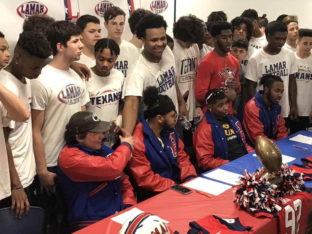 Congrats <a href="/youngguapo_hvo/">Elijah Wilson</a> @iamTroyTisdale2 <a href="/AvenShelton95/">🅰️</a> <a href="/parkalex910/">Alex park</a>!
<a href="/RecruitLamar/">Recruit Lamar</a> <a href="/LamarTexansFB/">LamarTexansFootball</a>