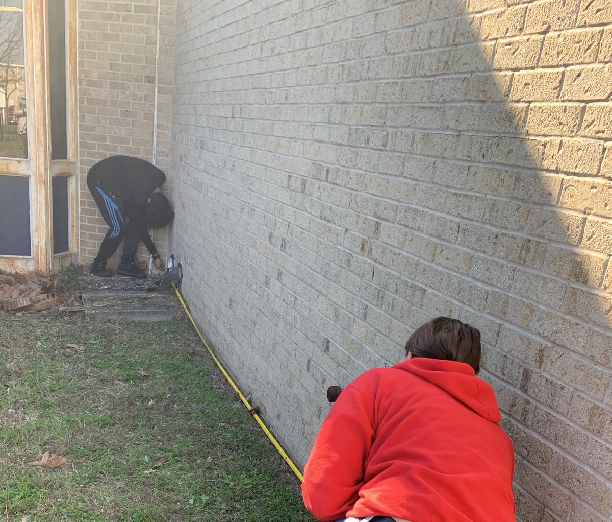 Principles of Agriculture students are creating landscape plans for the Veterinary Science EFND Park. They have been taking measurements, researching plants suitable for Central Texas and safe for animals. @CTEShrek <a href="/Mr_B_Johnson/">Brian Johnson</a> <a href="/ccmrgisd/">College, Career, and Military Readiness in GISD</a> <a href="/GISD_CTE/">Career & Technical Education</a> <a href="/GeorgetownHS/">Georgetown HS</a> <a href="/GHSVetAsst/">GHS Veterinary Assistant Program</a>