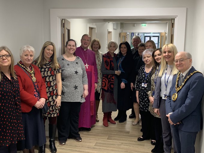 4SheilaHancock's tweet image. Many of you already know Sheila is very proud to be patron of the charity @digismartplanet. Today's pleasure was opening the fabulous seven classroom extension at St Luke's CE Primary in Rochdale where @stlukesce pupils will achieve wonderful things with Digismart.