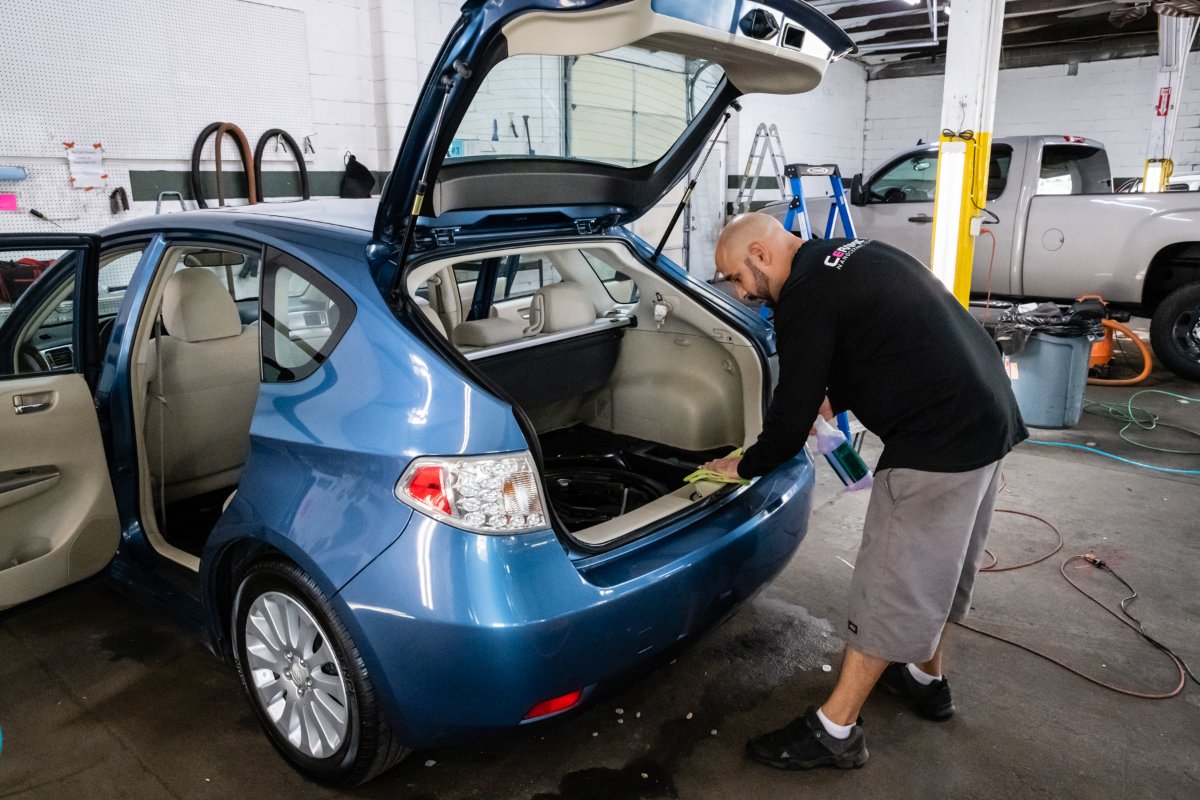 LucentAuto's tweet image. Show your car a little love today -- it'll thank you!