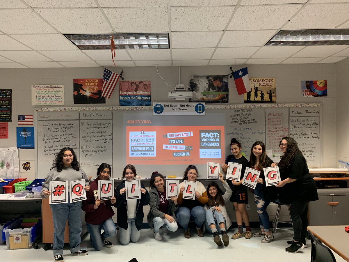 AhsJava's tweet photo. find a JAVA member during lunch today to learn more on why vaping is bad for you!🚭😁 #QuitLying #teenagainstnicotine https://t.co/aZpRWCZjkK