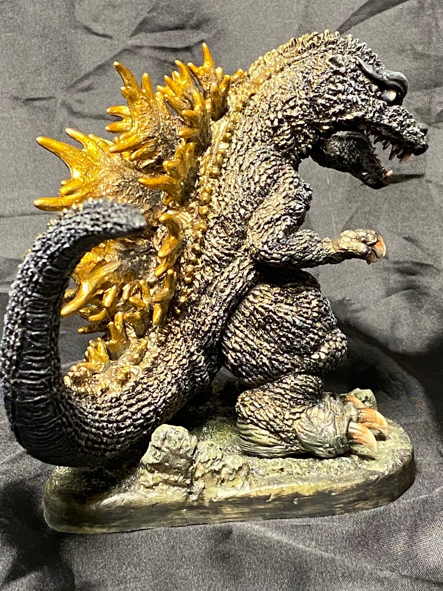 Rk Imageさんより デフォルメgmkゴジラ 完成しました デフォルメされても凶悪さは健在しながらも格好可愛いゴジラになっています G Carnival でsoyさんの作品を見て一目惚れしてしまい 衝動買いしたものです 自分のgmkゴジラは千年竜王を意識して Rk Imageさんより デフォルメgmkゴジラ 完成しました デフォルメされても凶悪さは健在しながらも格好可愛いゴジラになっています G Carnival でsoyさんの作品を見て一目惚れしてしまい 衝動買いしたものです 自分のgmkゴジラは千年竜王を意識して