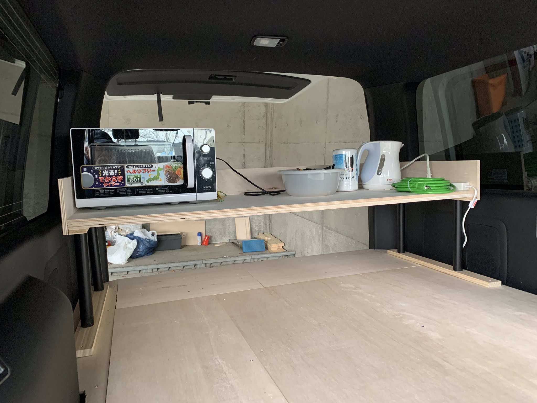 澤野五郎 浦島太郎 小さな冒険の旅 旅人 ハイエース ワンルームカー Diy 内装 サンシェード を取り付け ハイエース ハイエース車中泊 ハイエース内装カスタム ハイエースの旅 ハイエースのある生活 ハイエース車中泊仕様 車中泊
