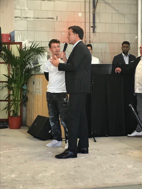 De EnergieAcademie is van start! Hier wordt jong en oud opgeleid tot vakmensen in de bouw en energietransitie. Triple win want dit biedt kansen voor werkzoekenden, werkgevers en voor de stad Den Haag! Samen komt je verder. Den Haag Werkt