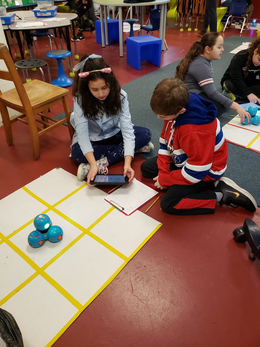 GoodstoneMrs's tweet image. Coding in STEM.
#coding #collaboration