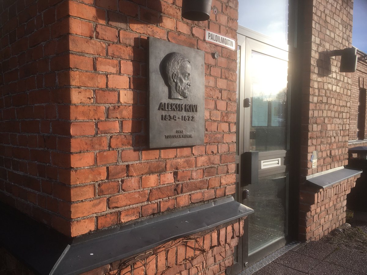 JuhasWay's tweet photo. Visited the Keski-Uusimaa Print House in Tuusula, the birth city of Aleksis Kivi on Runebergs Day to fetch a #car full of independent #newspapers #freedomofspeech #literature #poetry https://t.co/nPVCjS05Qu