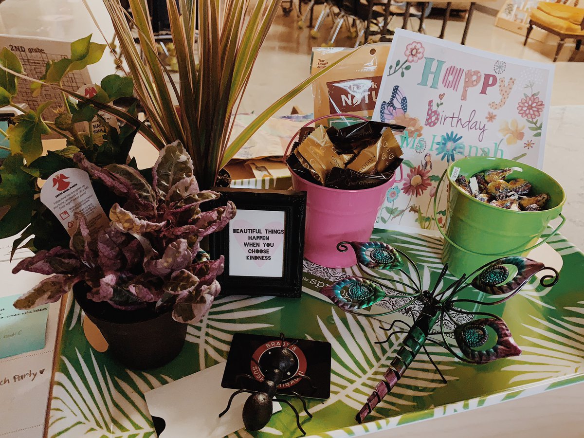 MrsHannah_LPS's tweet photo. THANK YOU @LPS_AppTeam for ALWAYS loving us so well!!!! Started my morning off feeling overwhelmed by your intentional kindness and thoughtfulness!!!
Thank you all!!!!!💙💚💛 https://t.co/qTErAjwhq9