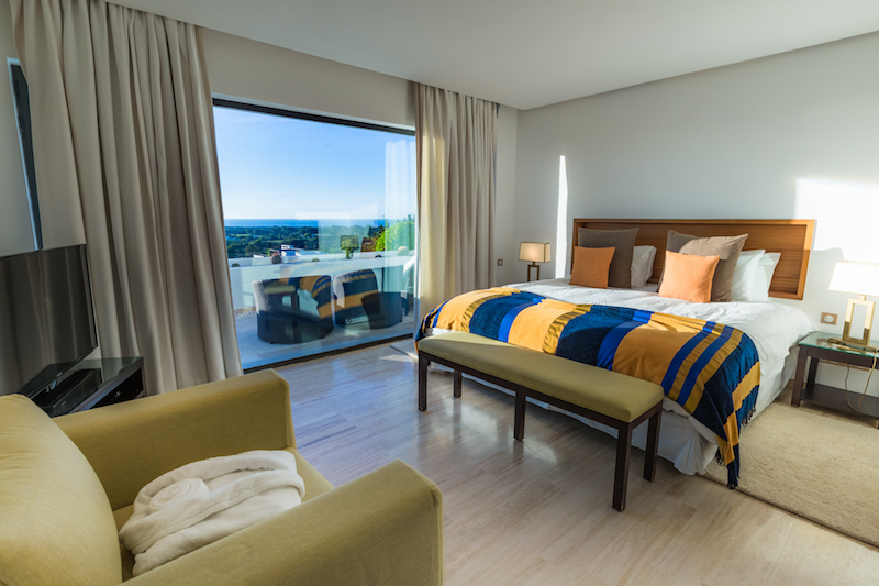 Villa Casablanca is our largest villa with 5 double, en-suite bedrooms – enjoy evening drinks on your very own private roof terrace overlooking the coastline with panoramic views, perfect for star gazing 🌠🍸 hubs.ly/H0mG-nX0