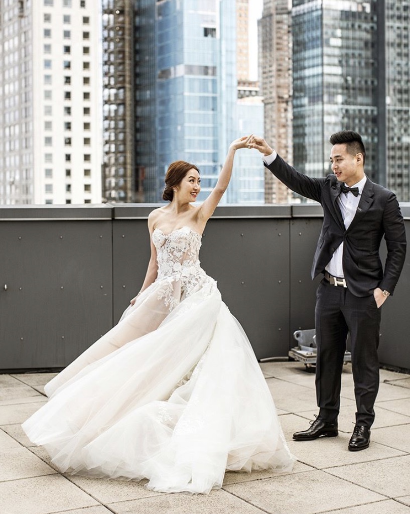 MO_NEWYORK's tweet photo. As picturesque as your wildest dreams. Celebrate your big day at Mandarin Oriental, New York for panoramic city views from our ballroom and stress-free planning! See details here: https://t.co/1MRO6AgFo3 #WeddingWednesdayPhoto Credit: @llgevents #ImAFan https://t.co/o49xb7Lh4W