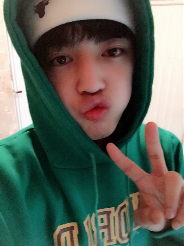Svts13forever's tweet photo. [17's 쿱스] 안녕하세요 !! https://t.co/lEHxyZlieE