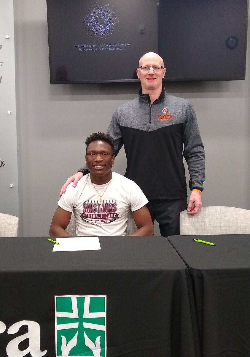WHS_Fball's tweet photo. Congratulations @FreddyTPapiJr on your commitment to @MsideFootball 
We are very proud of you!!
#IAmAWarrior
#BMGI https://t.co/PvjBvg4nUw