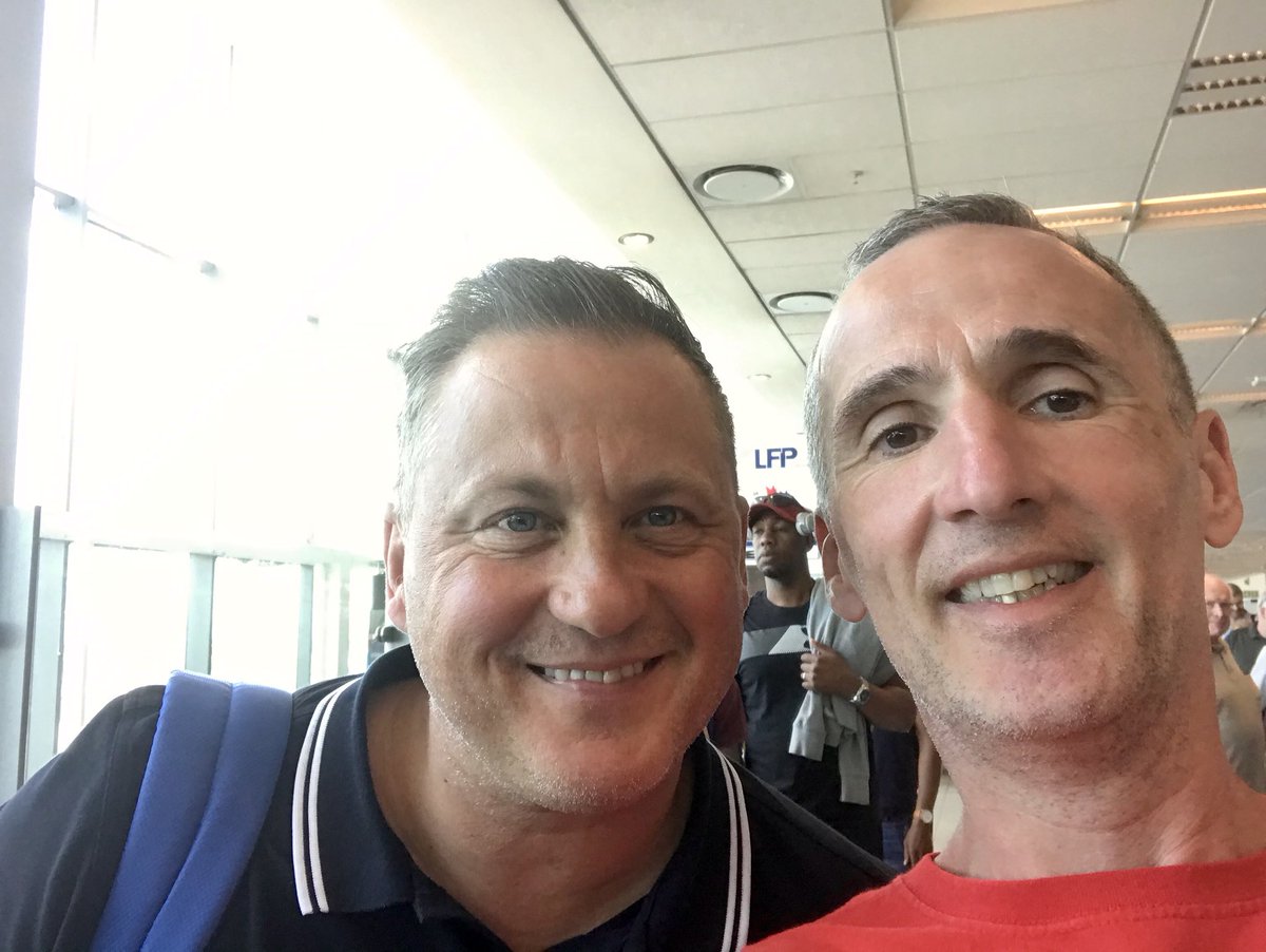 robwray999's tweet photo. Bumped into these legends on the flight from Cape Town to Durban. Can’t believe they didn’t turn left on boarding😳😁⁦@markbutcher72⁩ ⁦@BumbleCricket⁩ ⁦@robkey612⁩ ⁦@DGoughie⁩ ⁦⁦@MHolding153⁩ https://t.co/w2t1YGhgWy