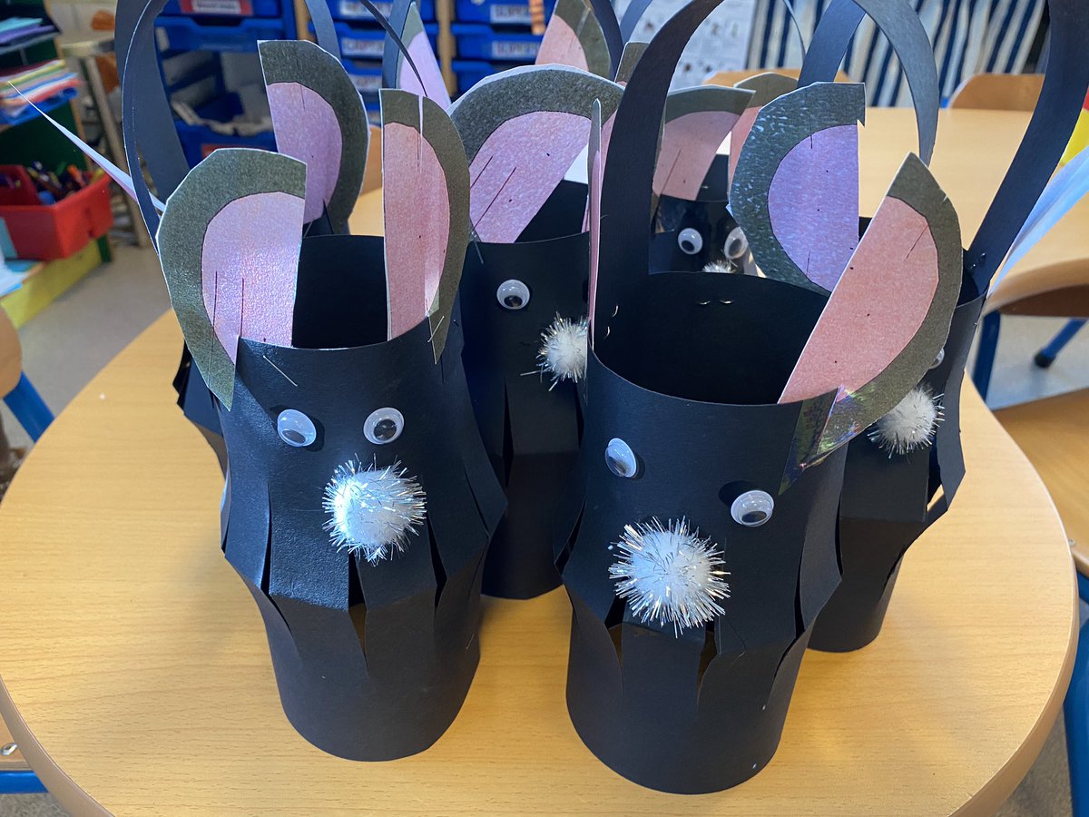 Class one have been busy making rat themed Chinese lanterns for the year of the rat 🐀 #ChineseNewYear2020 #YearoftheRat
