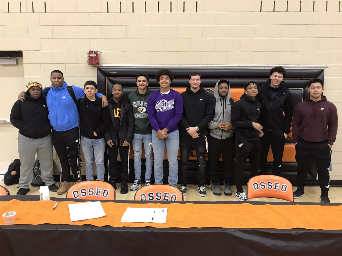 Ryan_Stockhaus's tweet photo. Congrats to Osseo’s Myles Hawthorne as he signed his National Letter of Intent to continue his education and athletic career at Winona State University! Myles, you have been a model of hard work, integrity and leadership. Thank you for all you’ve done for Osseo Football! https://t.co/VhQDI51Rv5