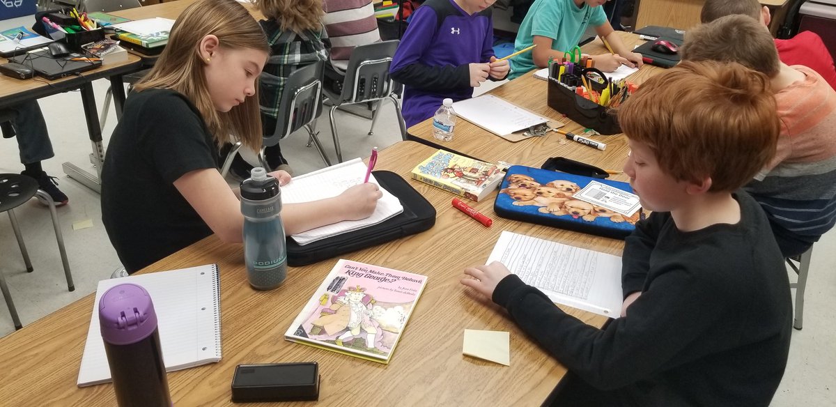 jewellclass's tweet image. Planning out our personal narratives! #midyearprompt #writingsamples #weareauthors #wearewriters