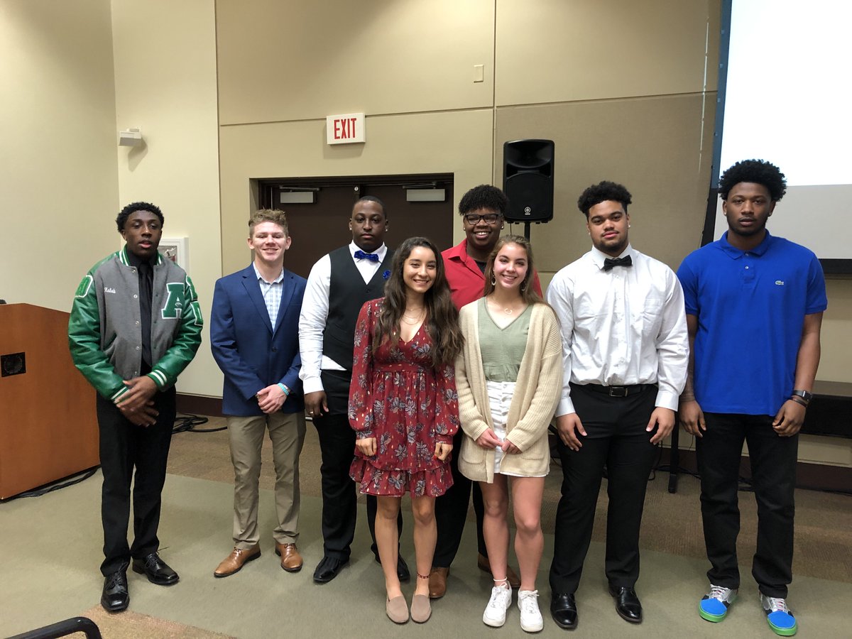 Arlington High (@arlingtonhigh) on Twitter photo RT <a href="/ArlingtonISD/">Arlington ISD</a>: Congrats to our <a href="/ArlingtonHigh/">Arlington High</a> student-athletes on signing day. #ArlingtonISD #NationalSigningDay RT <a href="/ArlingtonISD/">Arlington ISD</a>: Congrats to our <a href="/ArlingtonHigh/">Arlington High</a> student-athletes on signing day. #ArlingtonISD #NationalSigningDay