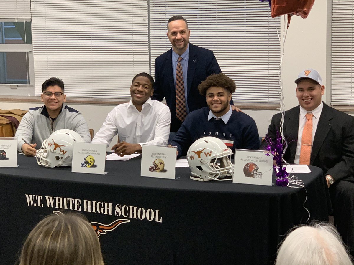 WTWLonghorns's tweet image. Congratulations to these young men. So very proud of them! @WTWRecruiting @dallasathletics @WTWLonghorns @Kickslide @JoelWilhelm #Longhorns @ClubWtw