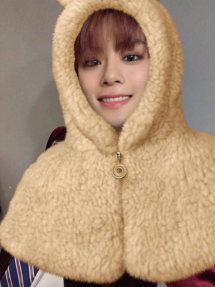 VRVR_VERIVERY's tweet photo. @by_verivery 200205 | Twitter VERIVERY | #Kangmin

BbuingBuing

En estos días me gusta este filtro jaja

#베리베리 #베러 #VERIVERY #VERRER #BbuingBbuing😱
*Traducción  Aproximada https://t.co/HbTo0i38OP