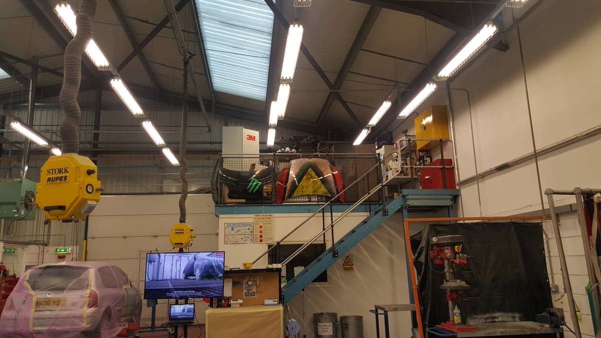 Great meeting Jerry Kitchker - automotive curriculum lead @BTC_Coll and seeing their centre where they deliver paint, panel, MET,  light and heavy vehicle. Plans to deliver #multiskilled in the pipeline. 500+ learners with nearly 50% #apprentices