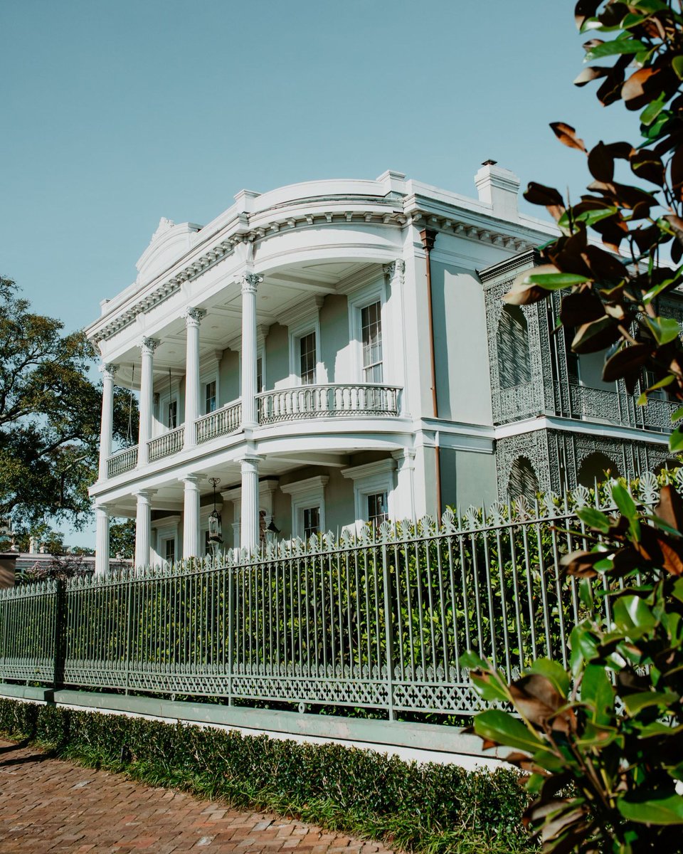 achotelbourbon's tweet photo. Embrace a new perspective in New Orleans. 
 #nola #neworleans #louisiana #followyournola #itsyournola #onetimeinnola #visitneworleans #alwaysneworleans #frenchquarter #city #experienceneworleans #NOLA #nolalife #travel #explore https://t.co/eQA2wFnibO