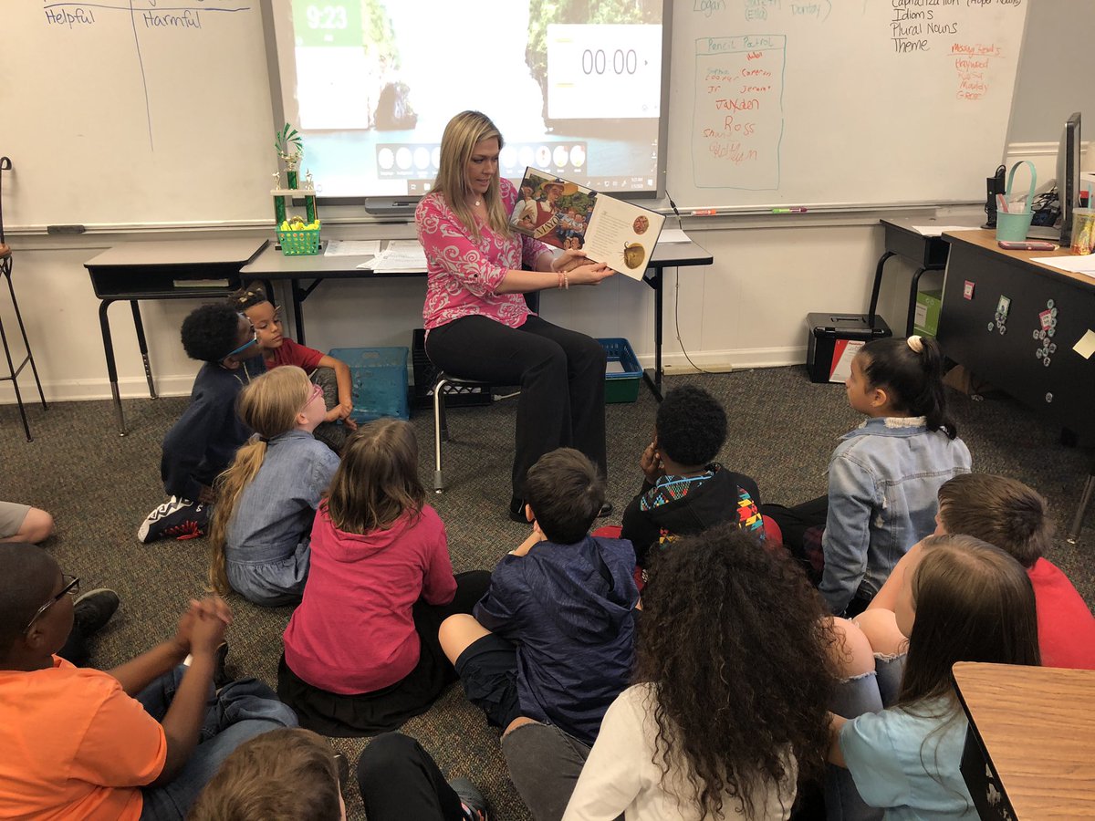 SESLions's tweet photo. World Read Aloud Day is off to a great start at SES! Love to see all this reading going on! #thesherwoodway #sharePCS #WorldReadAloudDay https://t.co/L0Nekzpawf
