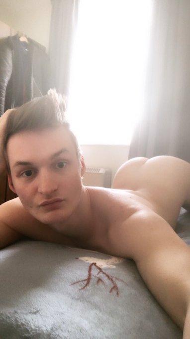 Happy hump day https://t.co/UgYQS5JkPe