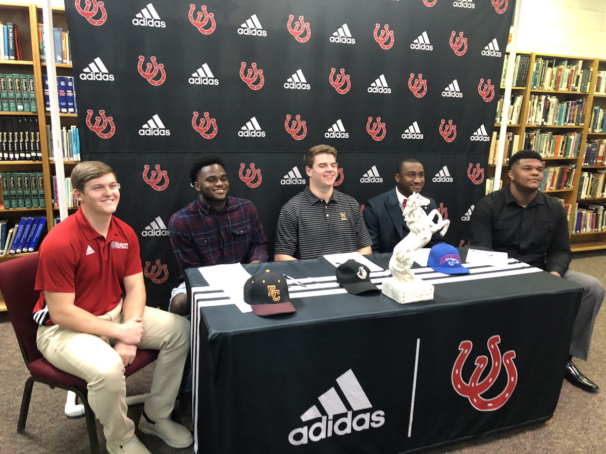 Big day <a href="/BarnwellFB/">Barnwell Football</a> <a href="/rollhorses/">Barnwell Warhorses</a>: <a href="/craigpender11/">Craig Pender</a> &amp; <a href="/DallyonCreech/">dip</a> to Erskine <a href="/FleetFB/">Erskine Football</a>. <a href="/BriggsKearse/">Briggs Kearse</a> to <a href="/Wofford_FB/">Wofford Football</a>. @Isaiahwarhorse to <a href="/LimestoneFB/">Limestone Football</a> &amp; <a href="/DeshawnWatson20/">Deshawn Watson</a> a quick stop at Hutchinson CC before those Power 5's come knocking. 51-6 over 4 years. 
<a href="/WJBFSports/">WJBF Sports</a> #NSD2020