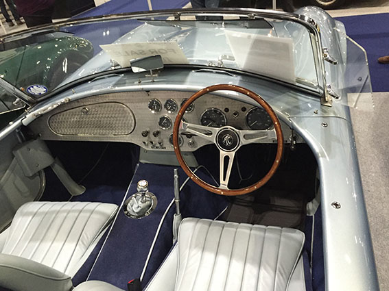 caigauge's tweet image. Dashboard of an #ACAce #sportscar featuring classic SMITHS instrumentation #cars #classiccars  smiths-instruments.co.uk/blog/classic-a…