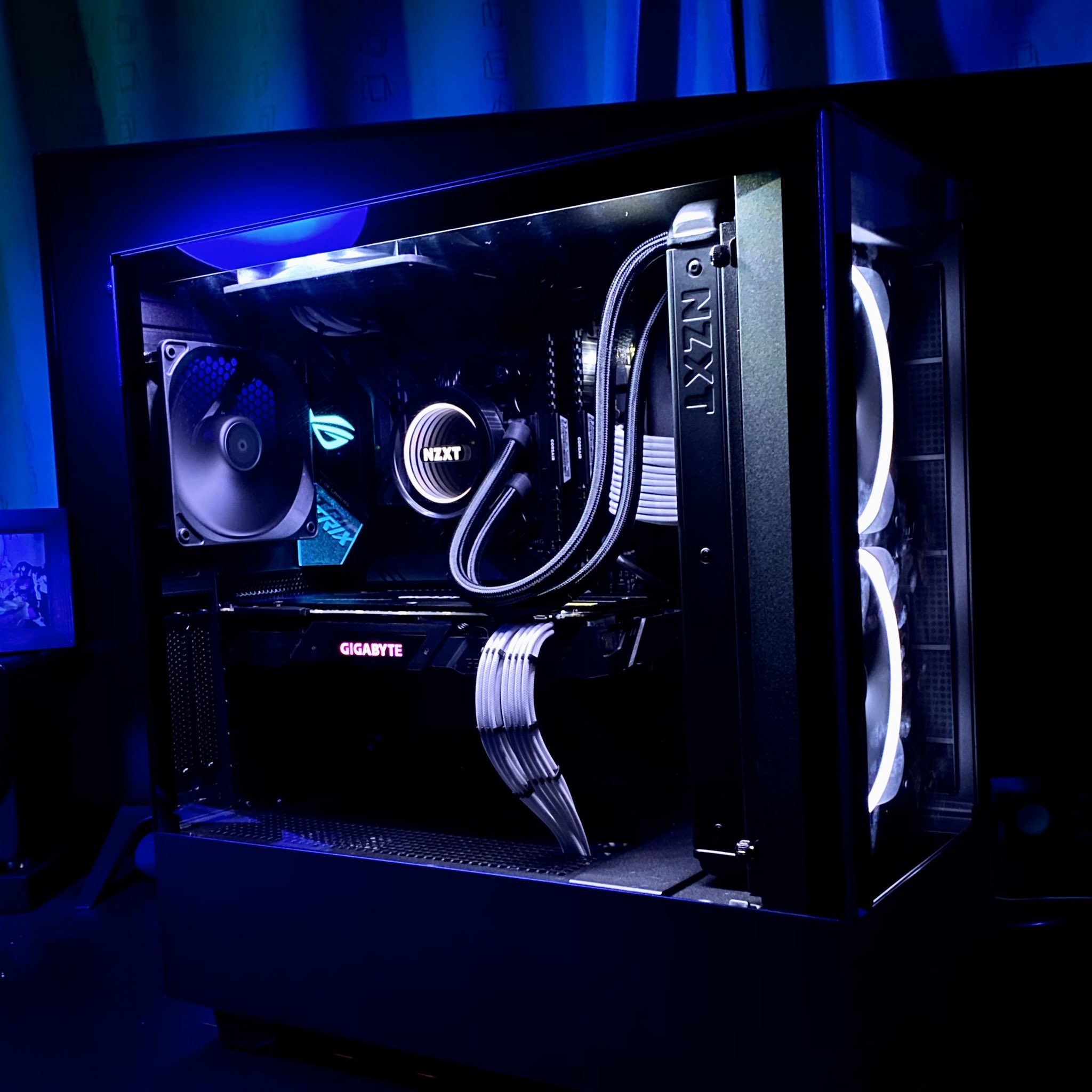ROG/CORSAIRパソコン （ASUS ROG Strix Scope NX TKL Moonlight White 