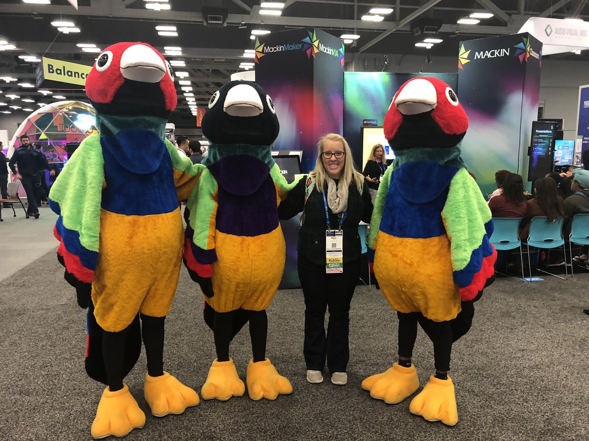 MrsMAPate's tweet photo. #findthefinches #tcea @TCEA @ViewSonicEDU https://t.co/r62XcGw128