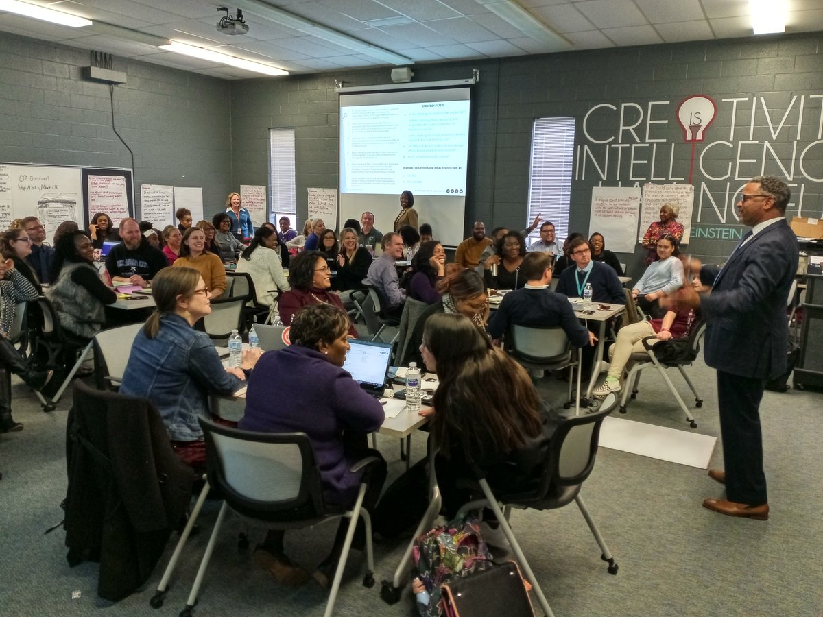 chefreggiereads's tweet image. That (electric) moment when you know you're one turn away from the destination.

#choiceforall

@CrowleyISD #engage2learn #CrowleyPrideUnified