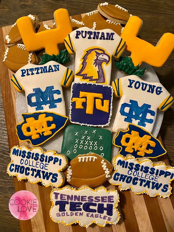 Signing Day ! # WingsUp <a href="/cole_putnam/">Cole Putnam</a> <a href="/WillYoung_21/">Will Young</a> <a href="/DarrellPittma13/">Darrell Pittman Jr.</a>  <a href="/TNTechFootball/">TTU Football</a> <a href="/coachbhatfield/">Bruce Hatfield</a> <a href="/QBC_Memphis/">QB Country Memphis</a> <a href="/QBCountry/">QB Country</a>