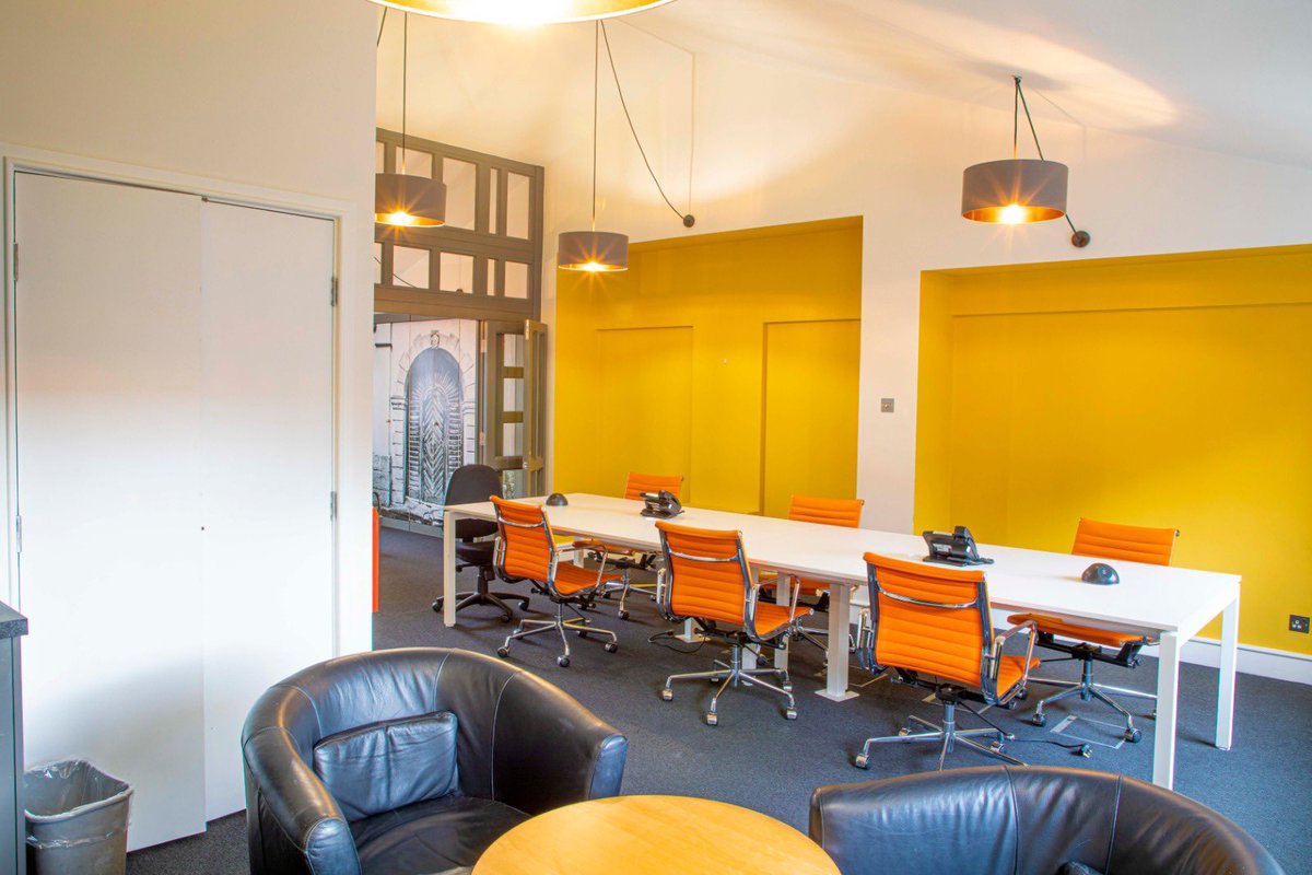 susskindandco's tweet image. ☀️🌼🌻 We have a 500 sq ft brightly coloured media style office suite available for £4,000 pcm all inclusive! The 2nd floor at 1 Coldbath Square, EC1 is set within a secluded square in Farringdon with a private courtyard, generous floor to ceiling height communal gardens &amp;amp; more!