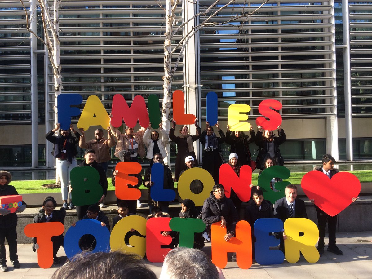 tomdavies77's tweet photo. It was great to join supporters of the #FamiliesTogether campaign, @AngusMacNeilSNP and #Oaklands Secondary school to call on @patel4witham to reunite more refugee families in the UK 
#ChildrenNeedTheirParents https://t.co/Afxll4nbWi