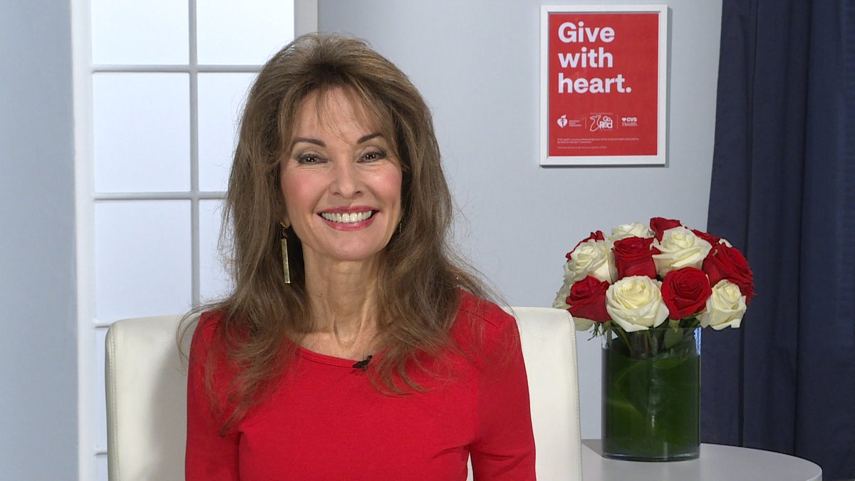 MurHillStudios's tweet photo. Did you know February is American Heart Month? @Susan_Lucci dropped by to share her incredible story. 
This year, she is partnering with the @American_Heart @GoRedForWomen and @cvspharmacy @MinuteClinic.  learn more https://t.co/8ya8bcHqYU #knowyournumbers https://t.co/CivDdIffKB