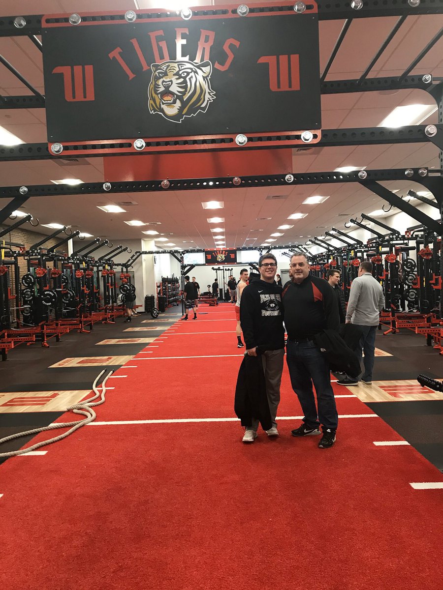 NickDowns_3's tweet photo. After long thought and consideration, I am honored and blessed to say I will be continuing my athletic and academic career at Wittenberg University! Thank you @CoachKooi28 @CoachFlo12 and @CoachFincham for the opportunity! #TIGERUP 🐅 https://t.co/Omxvpva5AN