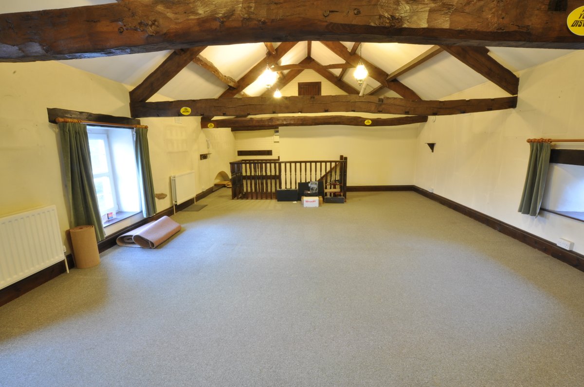 ✨NEW TO THE MARKET✨

Souby Hall, Soulby - £450,000

This handsome stone property has four reception rooms, four bedrooms, three bathrooms and two workshops. 

For more information, call our Kirkby Stephen office on 01768 371235 🏡📞

pfk.co.uk/property/soulb…