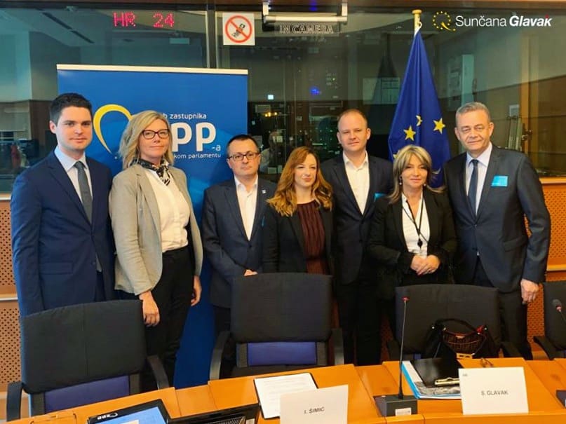 SuncanaGlavak's tweet image. 💡Inovacije su jedan od ključnih instrumenata u borbi protiv klimatskih promjena. S vodećim stručnjacima i agencijama u području inovativne javne nabave razgovarala sam kako stvoriti političke instrumente za potporu takvoj javnoj nabavi. #innovation #PublicProcurement #PPI