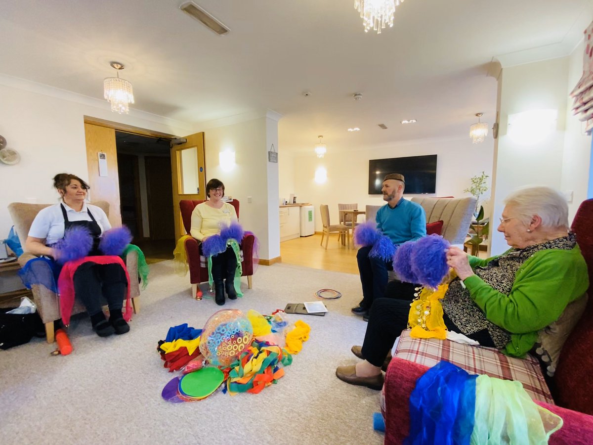 wessex_society's tweet image. A couple more from this weeks Music and Movement class hosted by Mark

#lightexercise #musicandmovement #independentliving #westbourne #bournemouth