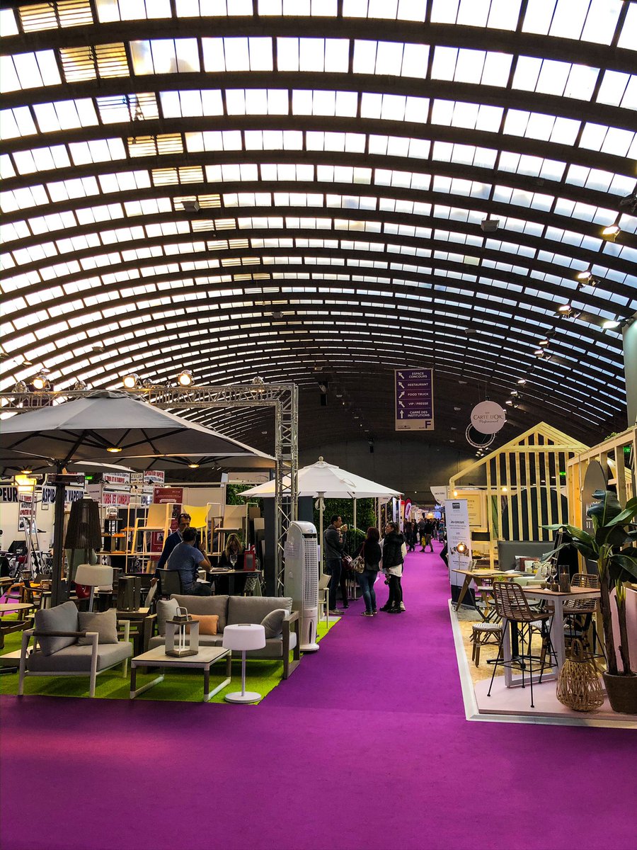 VSimon1985's tweet photo. Une édition pleine de découvertes et de saveurs pour le salon #Agecotel de #Nice06.
.
🍒 sur le 🧁, la rencontre avec le chef @maurocolagreco 👨🍳👌
.
#salon #ILoveNice #tourisme #CotedAzurFrance #restauration #ExploreNiceCotedAzur 🌿 https://t.co/AUoex4Y8dU