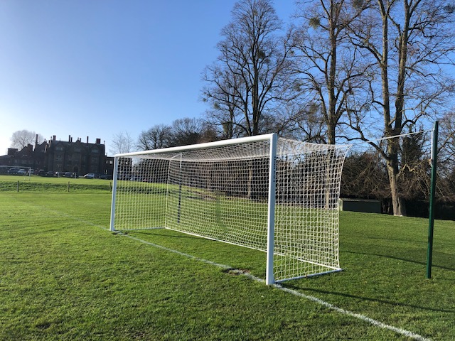 All set for this afternoons fixtures <a href="/teamrbcs/">@teamRBCS</a>  thanks <a href="/Pitchworksuk/">Pitchworks</a> for the new <a href="/HarrodSport/">Harrod Sport</a> goals.
