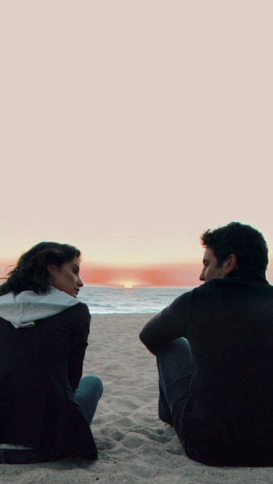 "Geçmişe tutunamazsın, çünkü ne kadar sıkı tutunsan da çoktan geçip gitti.” (How i Met Your Mother)