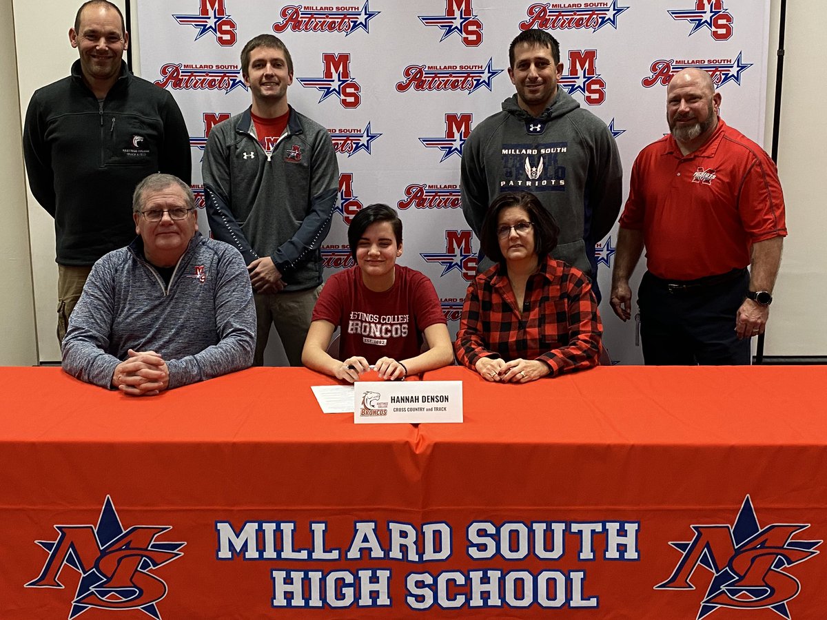 MSHSactivities's tweet photo. Hannah Denson will hit the ground running when she competes with @HCTFXC this Fall. Hannah has been a Varsity level athlete all 4 years and continuously worked to better herself as an athlete each and every season with @MSXCDistance and @MSPatriotsTrack We are so proud of you!👟 https://t.co/Vv2Pa443Tz