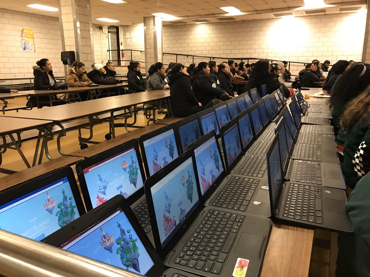 lisettmartinez7's tweet image. Great job tech Ambassadors facilitating to parents on their quest to becoming Digital Citizens. @wnyps5 @GoogleForEdu #interland #buildingastrongcommunity #innovationatwork