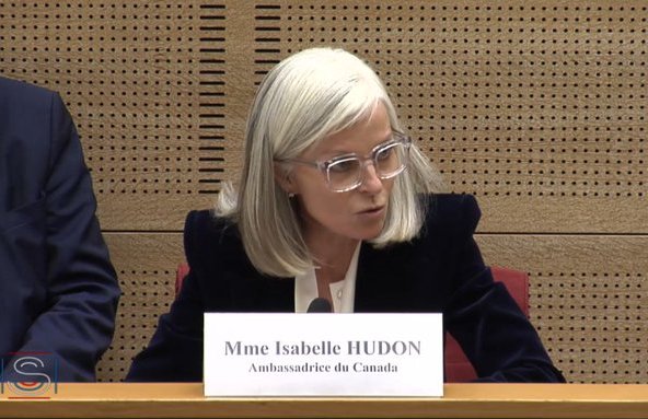tristanlandry's tweet photo. « Le #CETA demande à l’🇪🇺 et au 🇨🇦 une amélioration continue de leurs normes #environnementales et le respect de leurs engagements internationaux, dont l’#AccorddeParis. » @HudonIsabelle au @Senat #CommerceProgressiste📺https://t.co/HmKILcccPa 2/2 https://t.co/HDSE2qidGK
