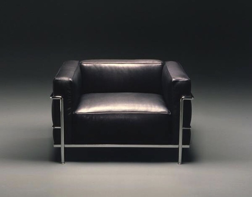 Cassina LC3 designed in 1928 by, Pierre Jeanneret, Charlotte Perriand, Le Corbusier.
Source: bauhaus-movement