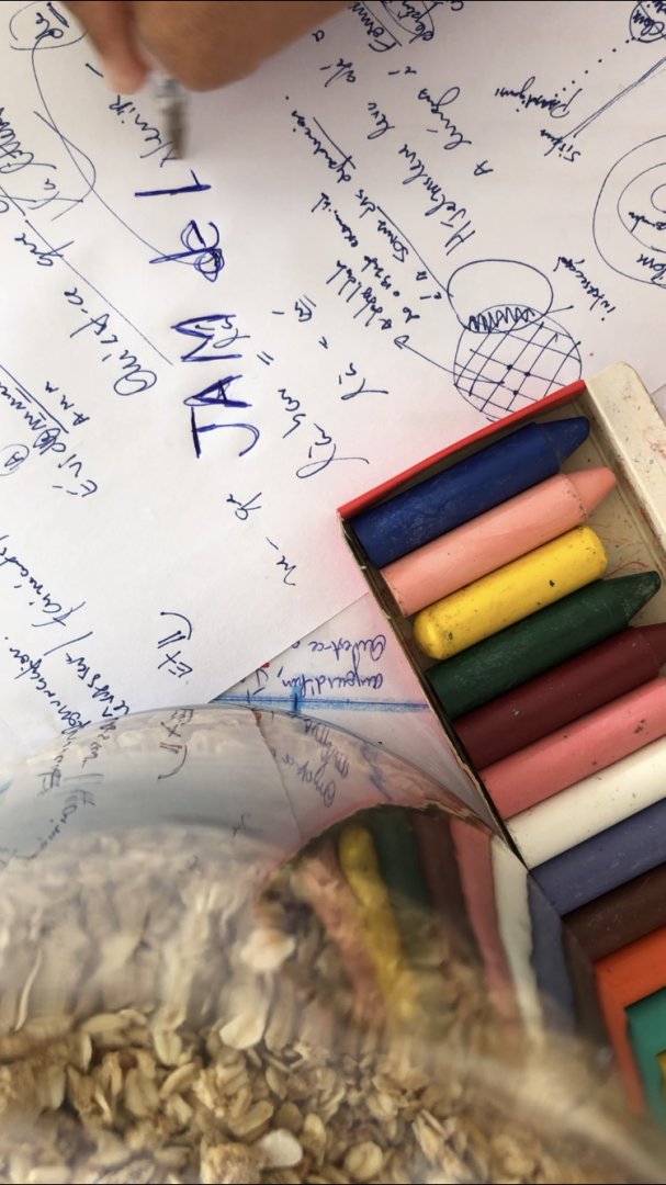 ATombada's tweet photo. A partir de uma economia linguística pessoal, vamos pensar questões sobre a língua[-gem] numa relação mais hipertextual.
link: https://t.co/fooIW5xBlB https://t.co/2IknrYrnp6