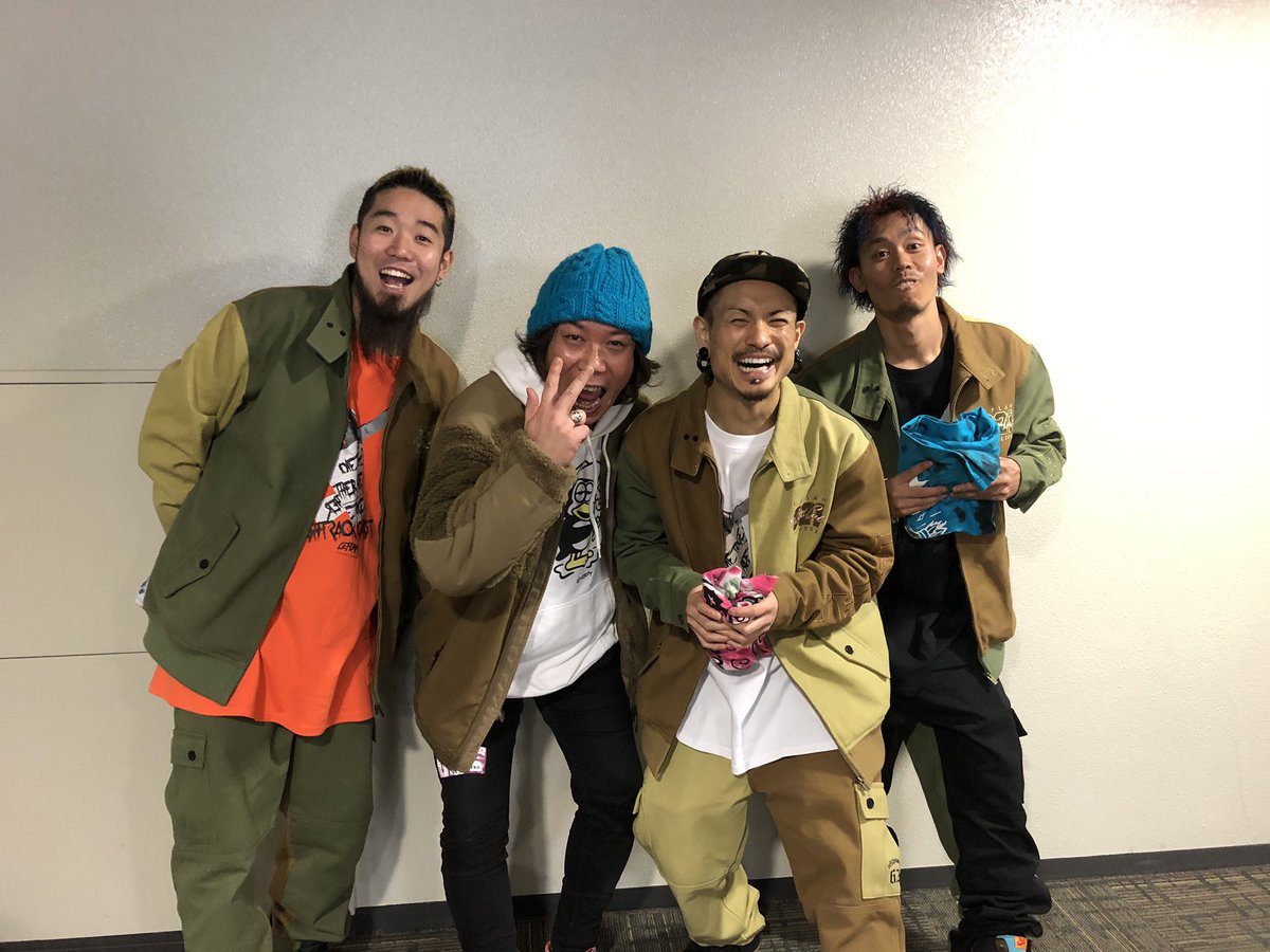 oneoreight88888's tweet photo. あざーした😁

いつも最高なライブ&amp;GOOD VIBES!!!

感謝！respect✨✨✨

#WANIMA https://t.co/ybueGGNzKU