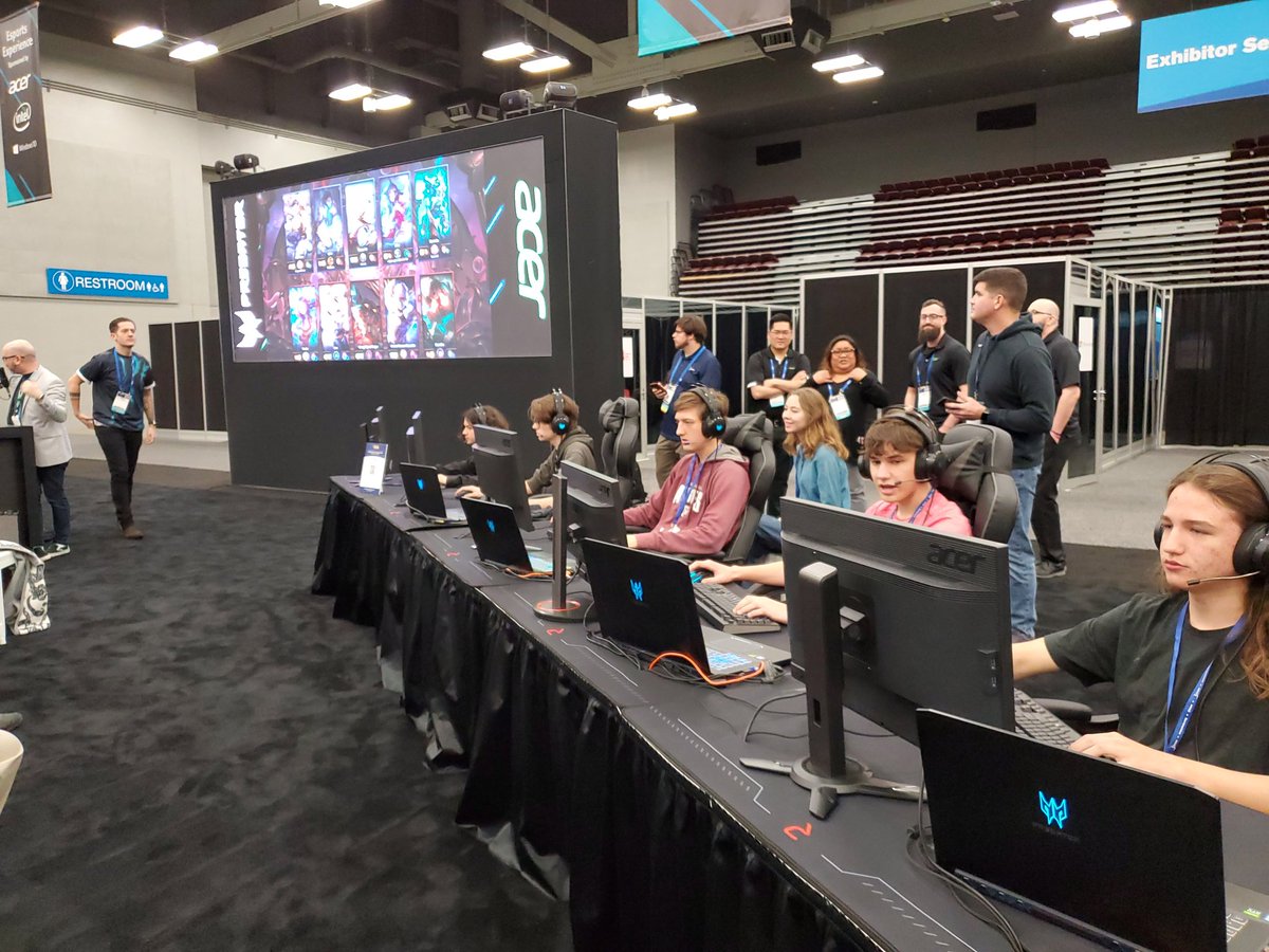 tammy_whitaker's tweet photo. Day 3 of #TCEA and jam packed already!! So much learning! #neverEVERstoplearning #weare #BetterTogether thankful for @friEdTechnology #mytribe also, cool #eSports competition https://t.co/ARN8gWdbKw
